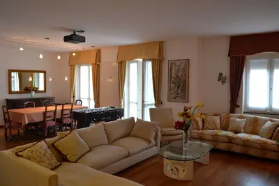 Live Luxuriously in Milan: 4br/4ba Apartment w/ Triple Kitchen & Living Room