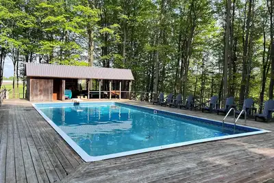 Image de Rustic modern country retreat, close to town!