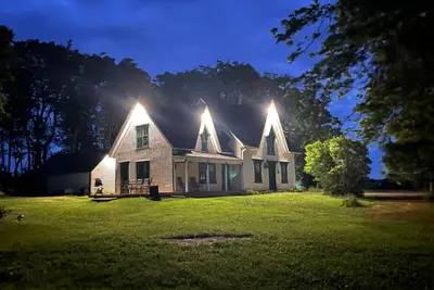 Image de 1841 Authentic Victorian Farmhouse Located in the heart of Prince Edward Island