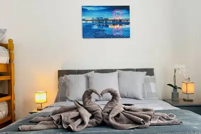 Image de Ground Floor Pet Friendly Family Apartment by The Pleasure Beach, Free Parking