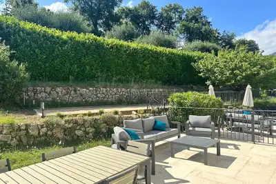 Image de Villa sur la CĂ´te d'Azur piscine/jardin