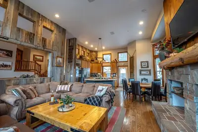 Image de Aspen Springs • Hot Tub • Pool Table • 5 minutes to Sundance Resort • Mountain Cabins Utah