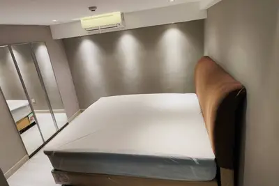 Image de Cozy Apartment with beautiful view of city at Grand Jati Junction 12th Floor