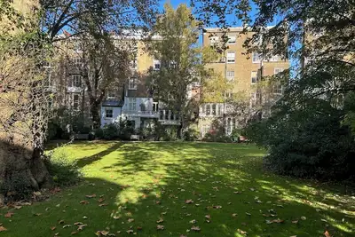 Image de Notting Hill Enchanting 3-bedroom maisonette with private and communal garden.