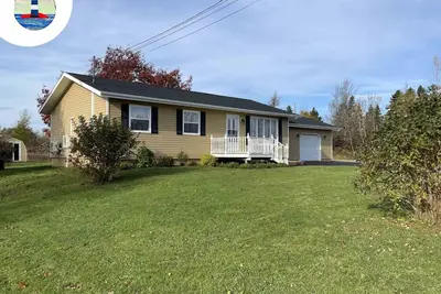 Image de Maison Ipe (3 chambres, 4 lits, laveuse et sécheuse, air climatisé, . . . )