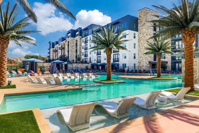 Image de Luxury Homes away from homes