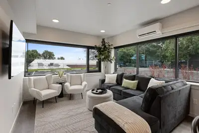 Image de Lounge in Luxury with Free Parking
