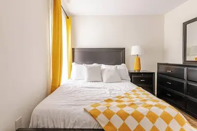 Image de Family & Work Home  Near Duke University & Hospitals