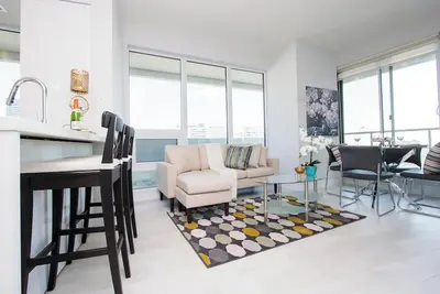 Image de Prestigious 2 bedroom/ Midtown/close to Subway