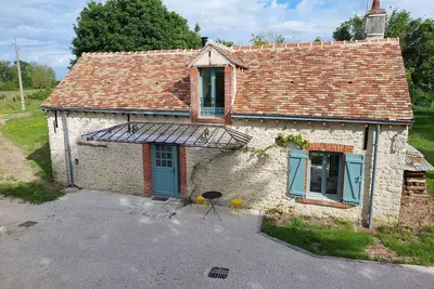 Image de Retraite Champêtre avec Home Cinéma et Verger Libre Cueillette, près de la Loire et des Châteaux