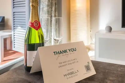 Image de Maison de Ville à Marbella, Piscine, Plage et Confort