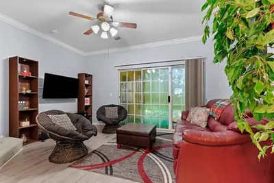 Charming 2 bed 2. 5 bath - Nw Gainesville