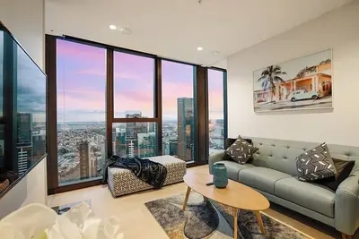 Image de Top-Tier 2 bdrm City View Southbank Apt 47th floor