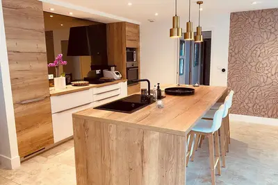 Image de Villa contemporaine en Drôme Provençale avec piscine proche commodités