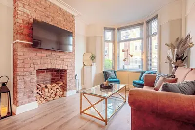 Image de South Cheshire Home from Home