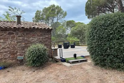 Image de Mazet équipé et climatisé dans propriété privée