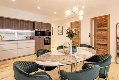 Image de L'écrin Alpin - appartement haut de gamme - emplacement idéal coeur de ville
