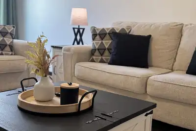 Image de Cozy 2br • Firepit • Minutes to Downtown & Uw Campus • Near Lake Winnebago