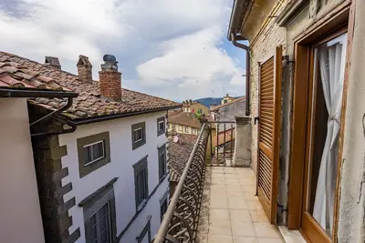 Image de Appartement à Cortone avec 4 chambres à coucher, 8 couchages