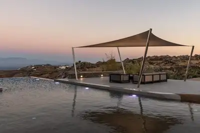 Image de Villa Carmen • Sea View • Infinity Pool • 10br