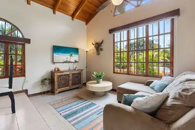 Image de Vbm1: Beachside Cottage Steps from the Shore