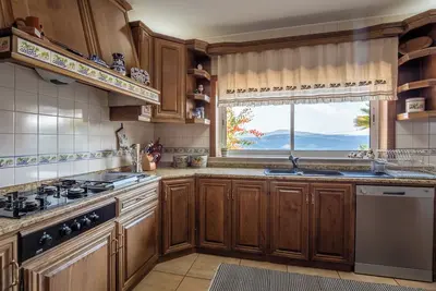 Image de Quinta do Souto - Pool House With Tennis Court