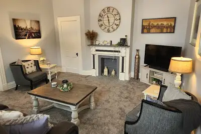 Brand New Exquisite Apartment Great Location 3 Mi From Downtown Cincinnati