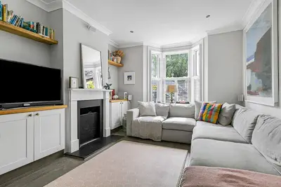 Image de Beautiful big House in Wandsworth | Pass the Keys