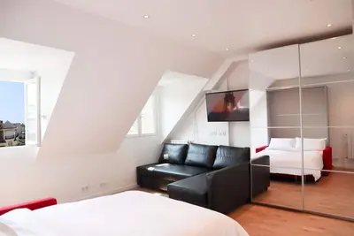 Image de Eiffel Tower & Trocadero - Luxury Flat\n10 minutes walking  to the Eiffel Tower