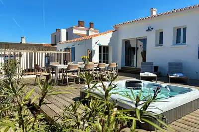 Image de Villa Ker Tesson avec spa