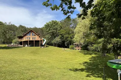 Image de Waterfront dog-friendly home with private dock, paddleboards, kayaks, WiFi, Ac