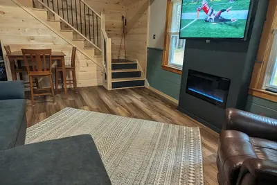 Image de Wilderness Retreat 3-bedroom cabin in Eustis, Maine