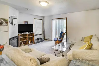 Image de Home w/ Patio + Yard, 5 Mi to Downtown Anchorage!