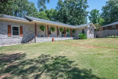 Image de The Art House: Stylish Retreat N. Columbus. Perfect for Ft Benning celebrations!