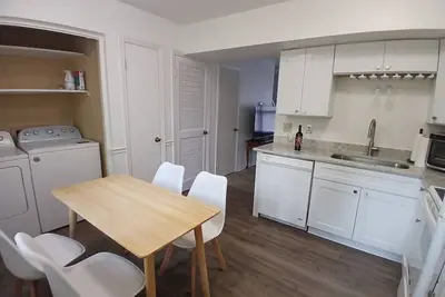 Image de Near Ncsu, State Fair, Rdu & Rtp  2br. Fire Pit. Fenced Yard. Ample Parking