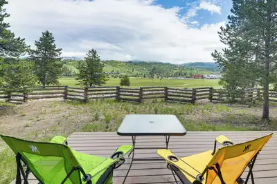 Image de Central Fraser Vacation Rental w/ Private Hot Tub!