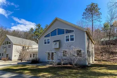 Image de In village with Hot tub, firepit and close to all Ski resorts