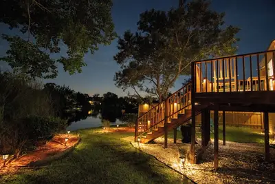 Image de Lakefront Retreat near Tybee Beach & Savannah Downtown with high speed WiFi