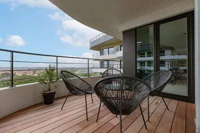 Image de Huswell - Luxury Apt with Views On the Golf Course