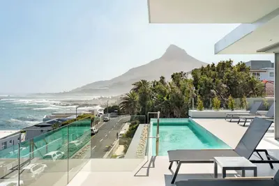 Image de Admire the Panoramic Views at Blue Ocean Penthouse