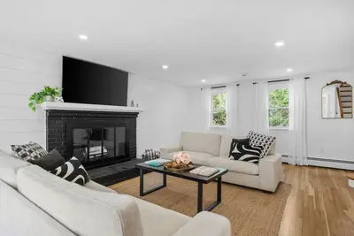 Image de Stunning Cape Home Near Chatham