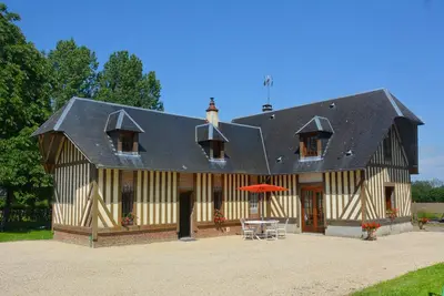 Image de Le Malis - Charmante maison familiale en colombage avec grand jardin