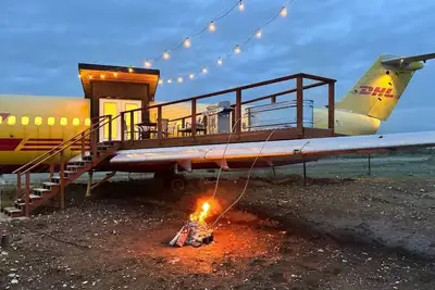 Image de Epic Alaskan Airplane Home Dc-9