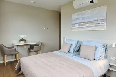 Image de Room 1 'Villa Mondriaan' Ka01 for rent in the center of Domburg!