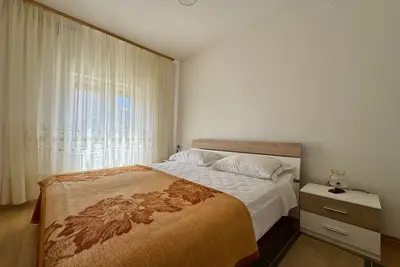 Image de Familienfreundliche Ferienwohnung im Zentrum von Krk mit Klimaanlage