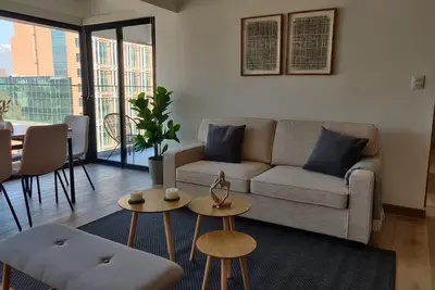 Unwind and Refresh in a Spacious 2-Bedroom for 4