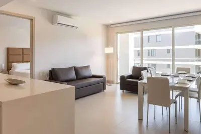 Image de Exclusive Apartment 2br in Morros Io 517