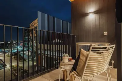 Image de Bright & Airy on Tuam - 2-Bedroom Apartment