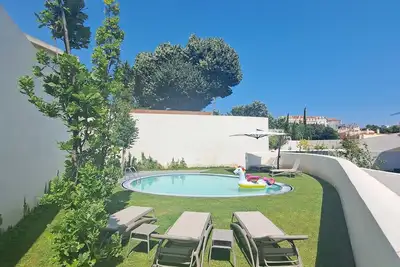 Image de Magnífico Apartamento com Jardim e Piscina no Coração de Lisboa - até 8 Pessoas