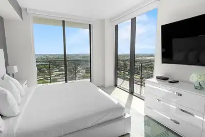 Image de Stylish 3br Getaway: Doral Charm
